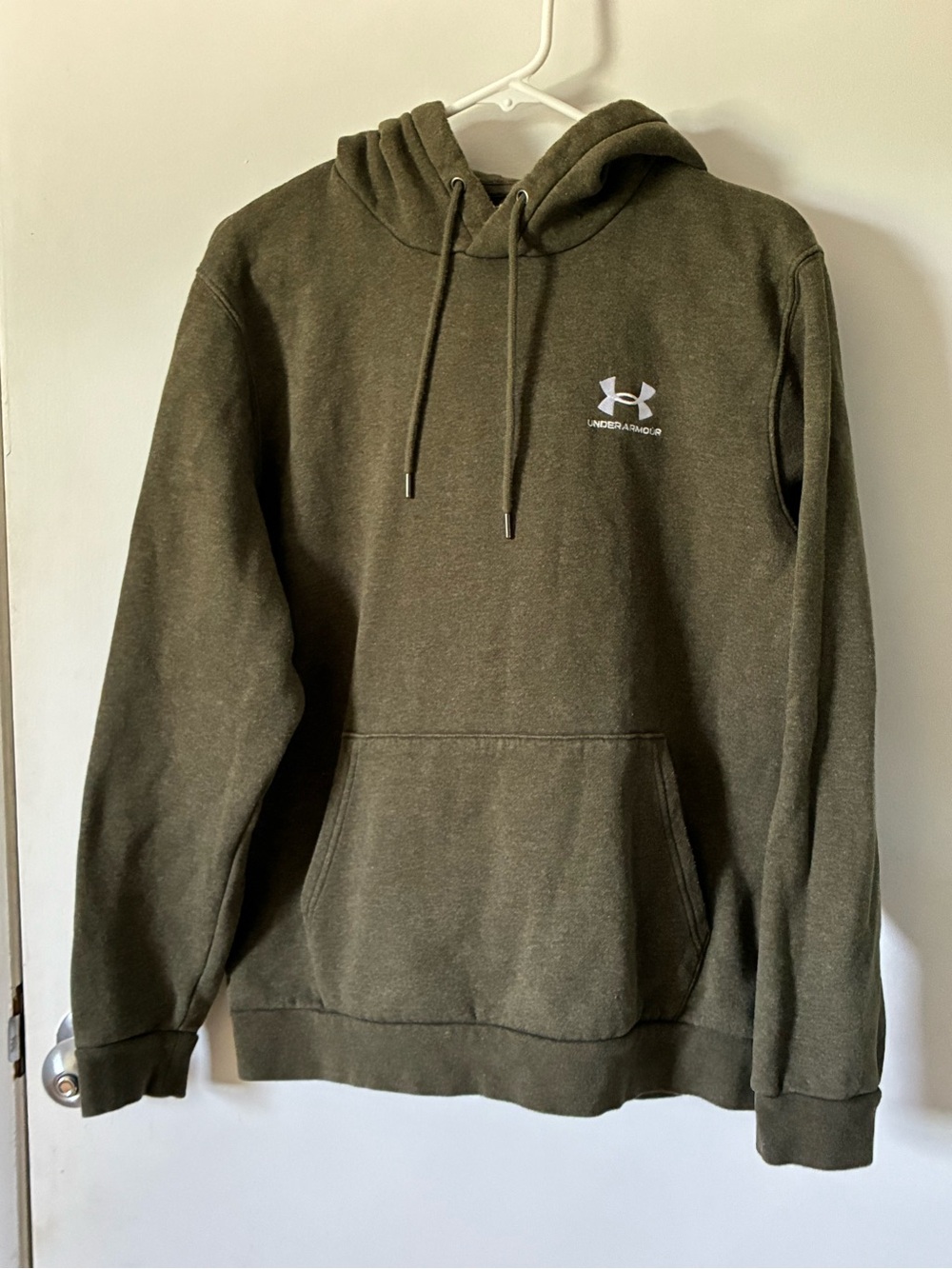 Men’s Under Armour Hoodie - Olive/ Army Green color - Medium